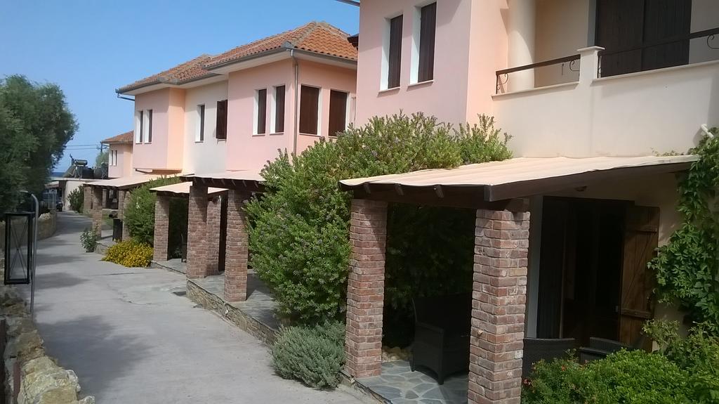 Symmetron Suites Kalamos  Exterior photo